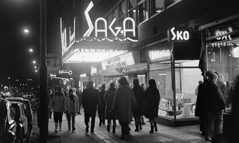 Folk som skal på kino i Oslo