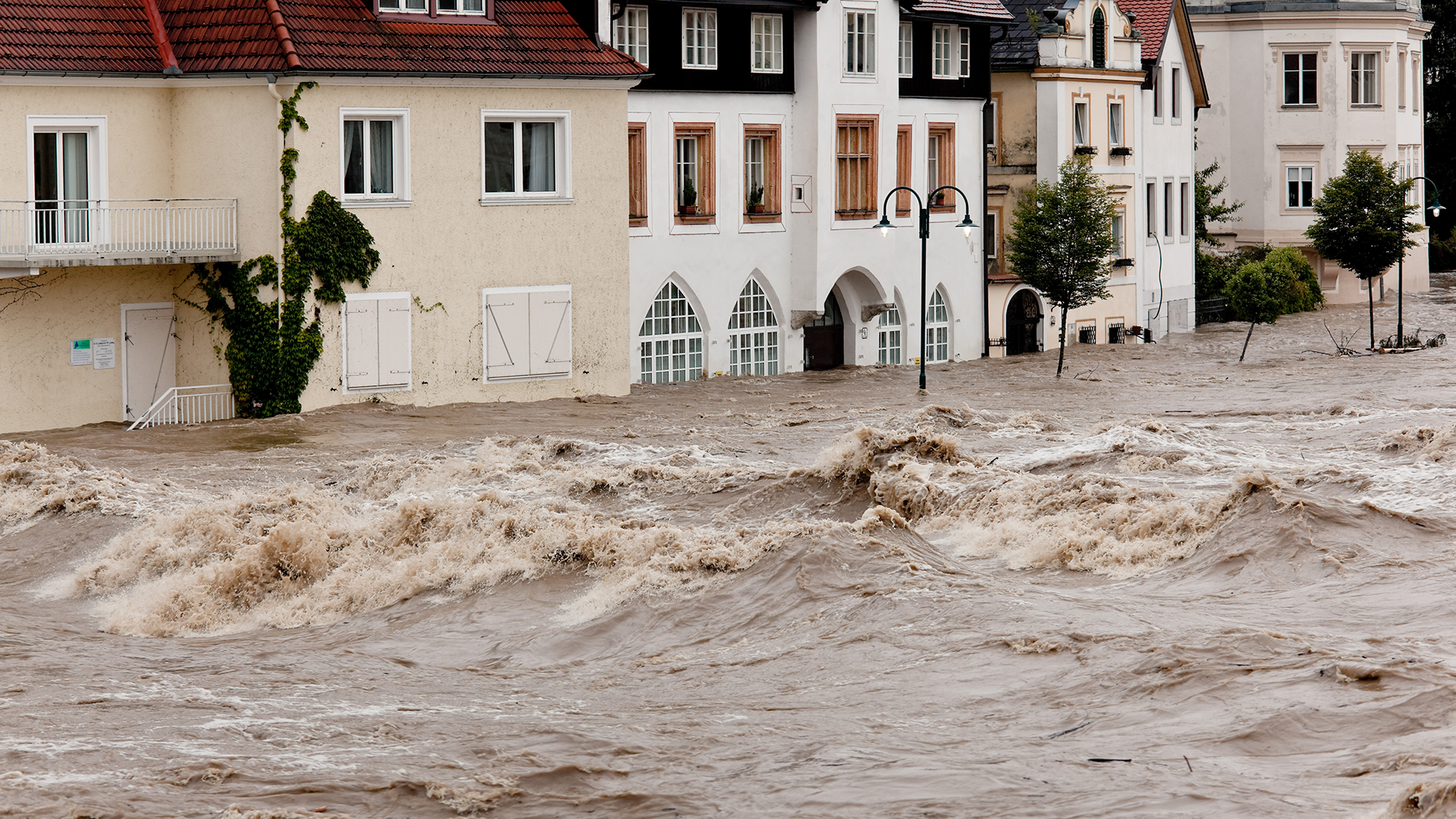Oversvømmelse i en by: Foto: colourbox
