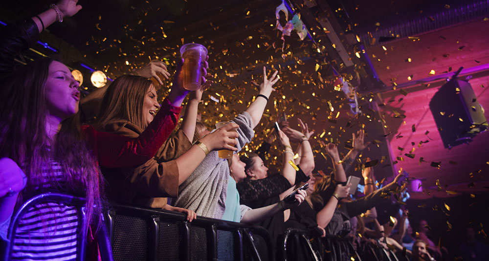 Konsertmiljø med publikum