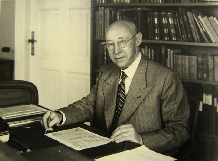 Professor Gudmund Sundby